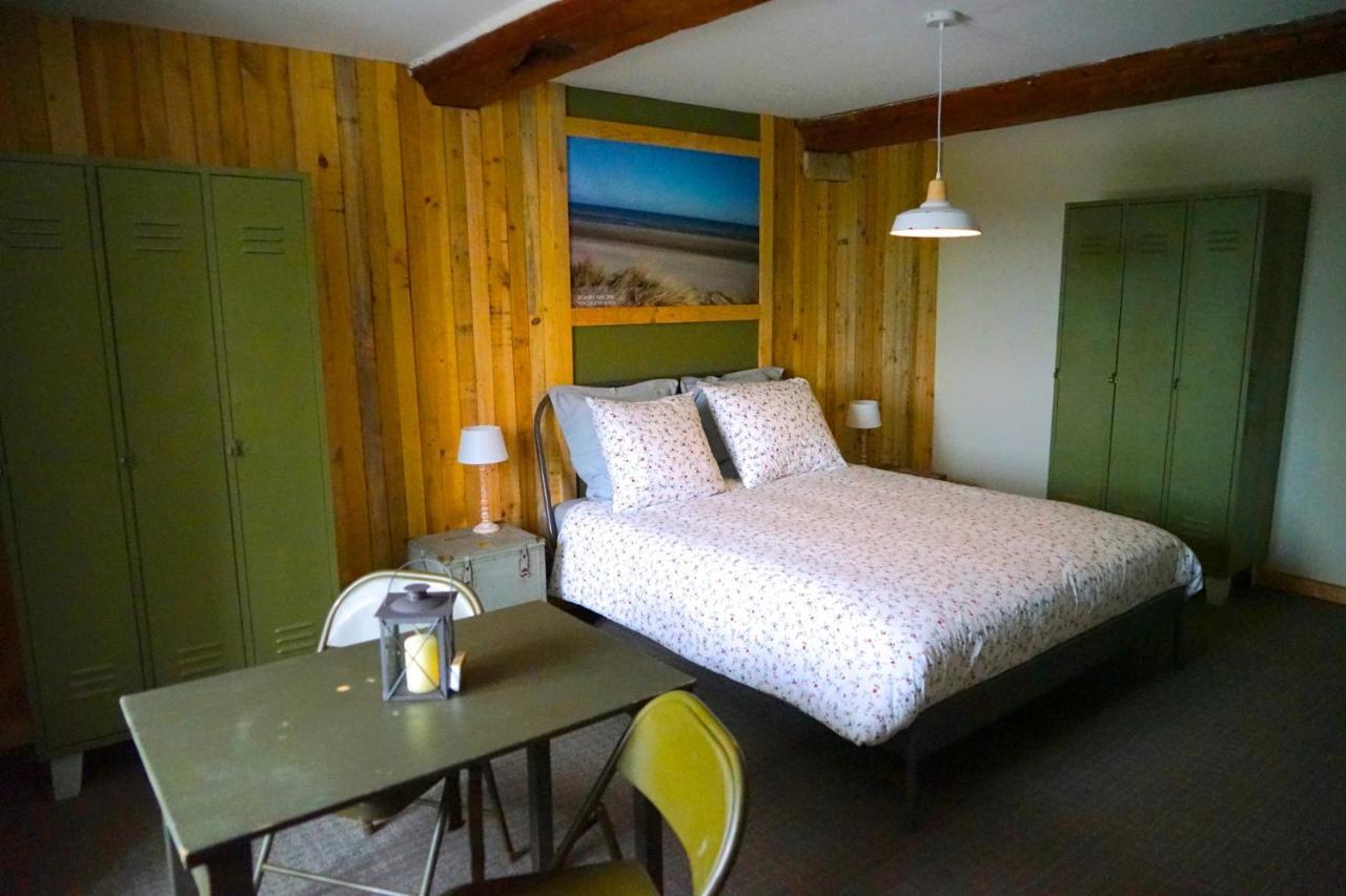 Domaine Airborne Bed & Breakfast Carentan-les-Marais Oda fotoğraf